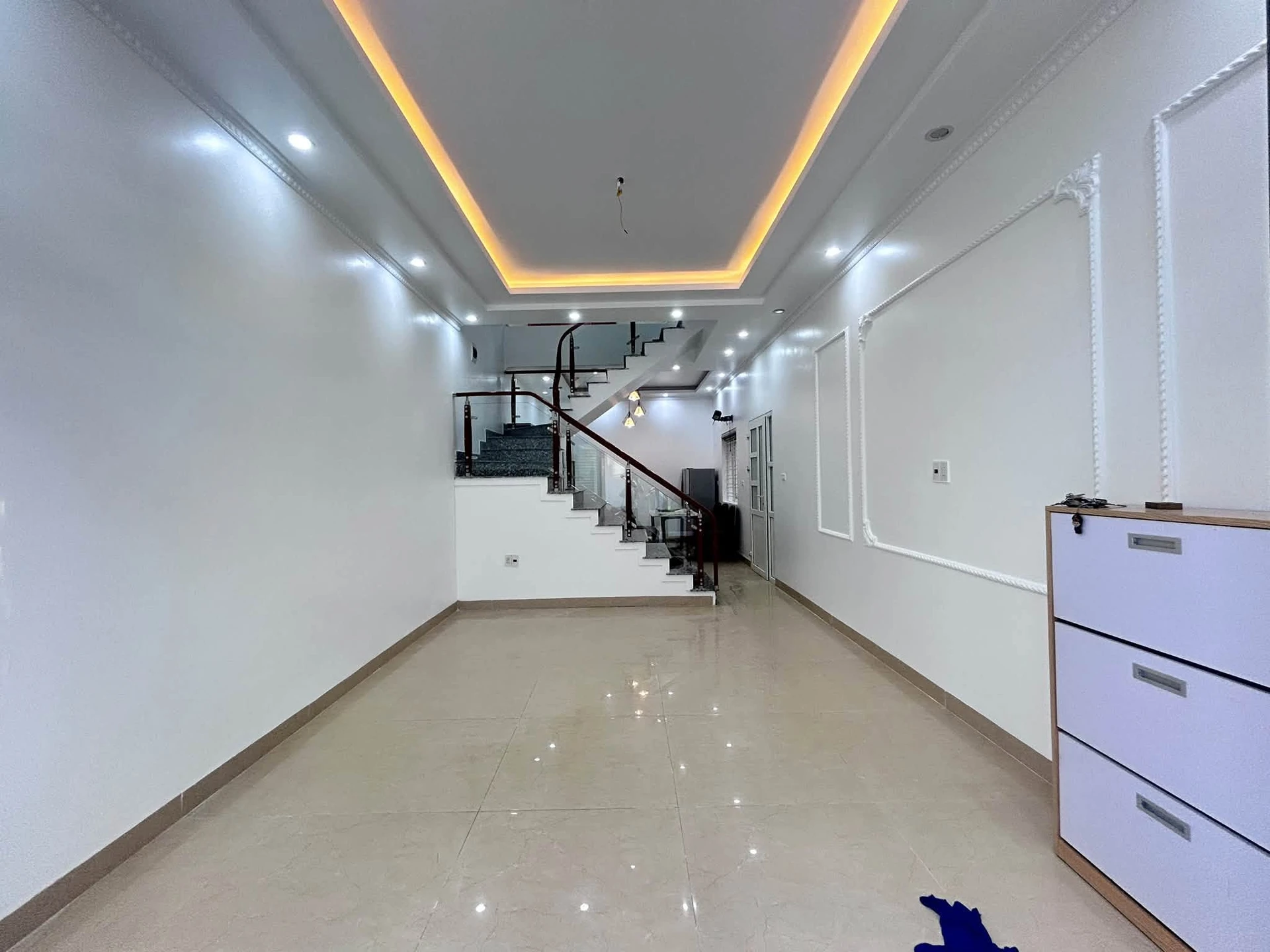 Bán nhà 3 tầng lô góc 47m² Phương Lưu 1 - Ảnh 1
