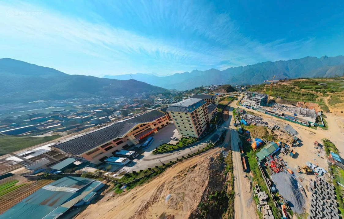 Căn hộ cao cấp Irista Hill Sapa cho thuê dòng tiền 10tr/tháng. Sổ đỏ lâu dài. View đẹp - Ảnh thu nhỏ 3