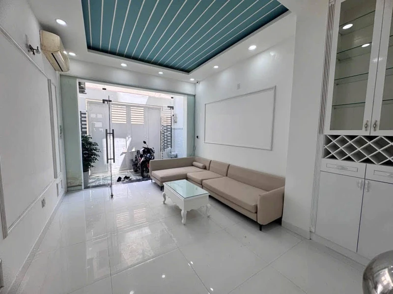 Nhà 4 tầng 2 mặt tiền 49m² Nha Trang 4.8 tỷ