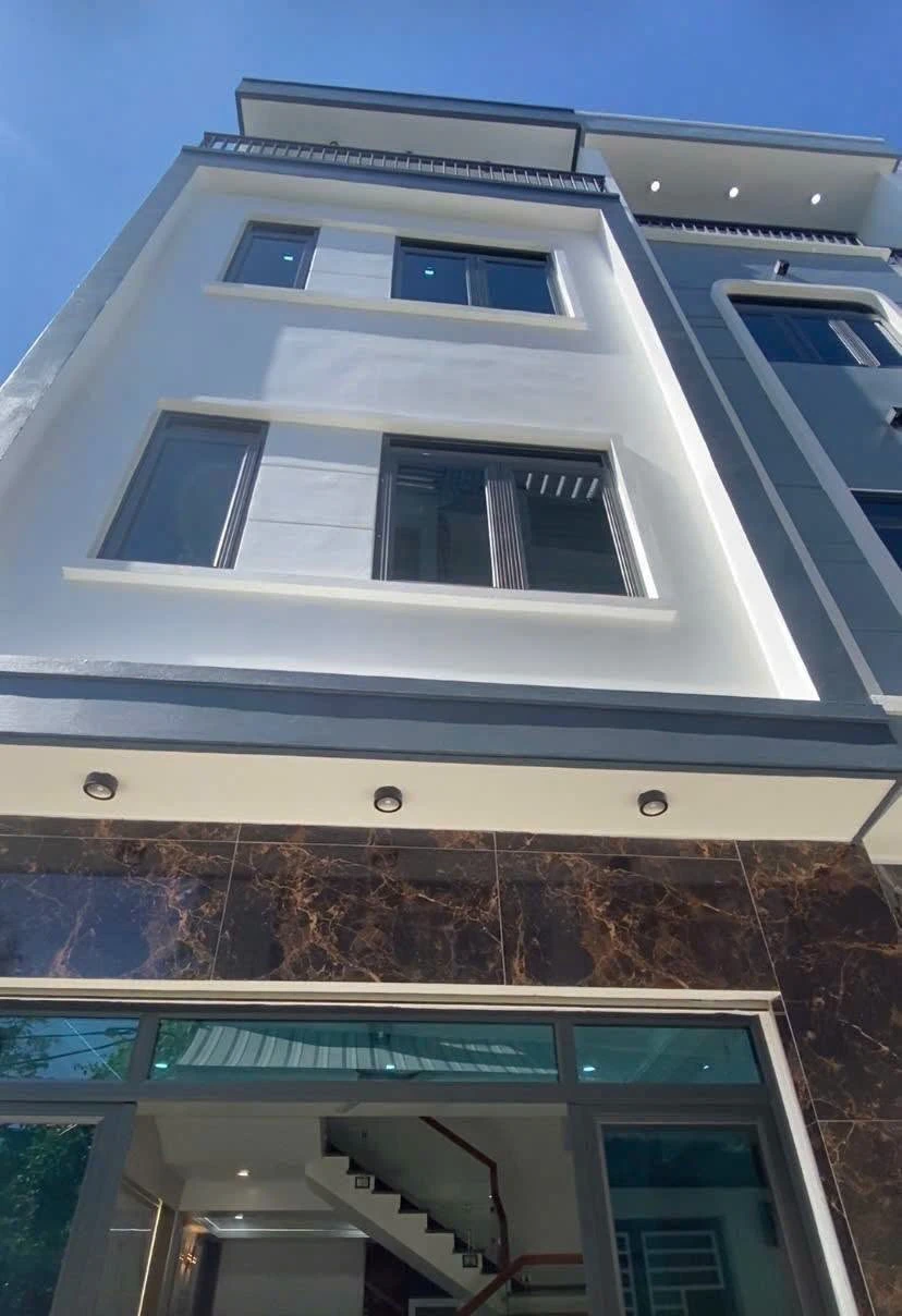 Bán nhà 4 tầng 41m² ô tô đỗ cửa Hải Dương - Ảnh 1