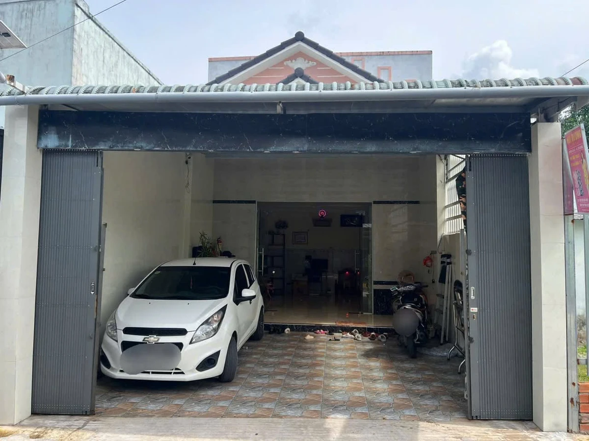Bán nhà 2 mặt tiền 137.5m² Trần Quý Cáp, Rạch Giá - Ảnh thu nhỏ 2