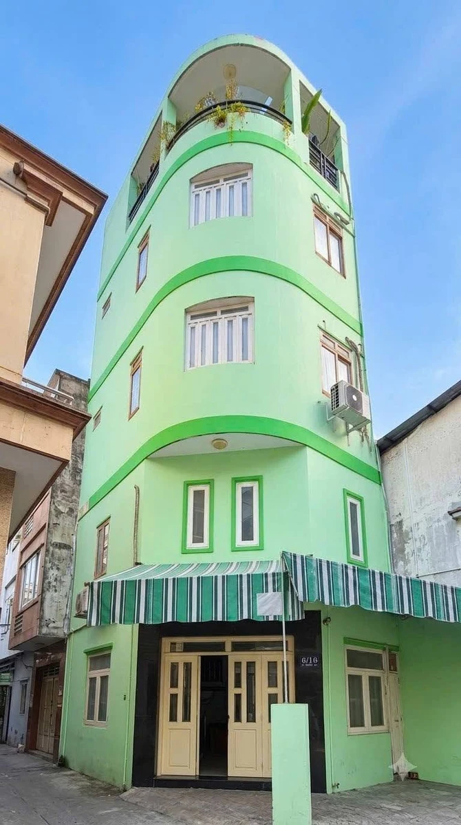 Bán lô góc 2 mặt thoáng 30m², 5 tầng Phố Tây Quận 1 - Ảnh 1