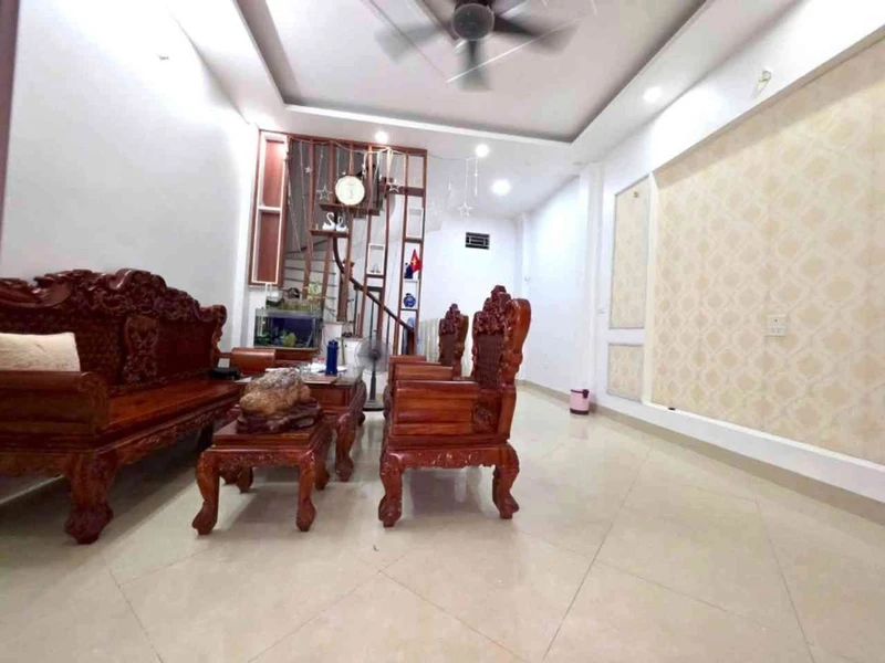 Bán nhà Kim Giang 6.3 tỷ, 30m, 5 tầng