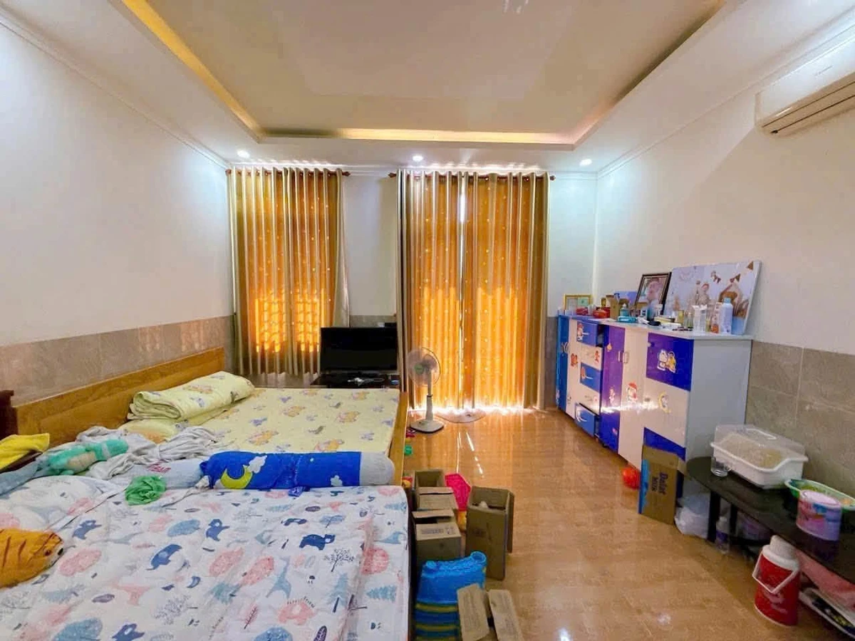 Bán nhà 1 trệt 2 lầu 6PN 250m² Tân Hiệp 9 tỷ 500 - Ảnh thu nhỏ 5