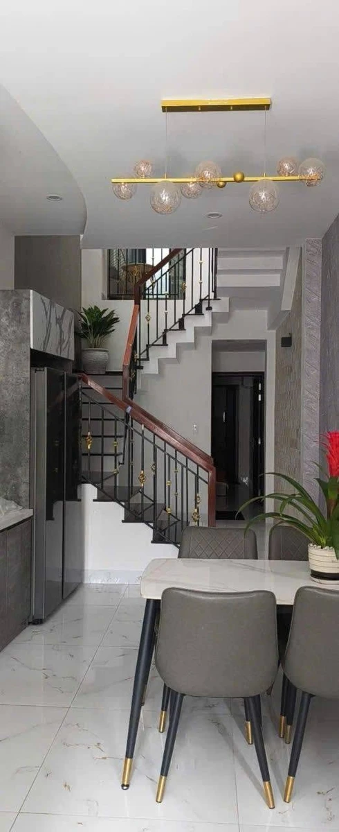 Nhà 3 tầng 84.9m2 Lê Duẩn Đà Nẵng, giá 7.85 tỷ - Ảnh 1