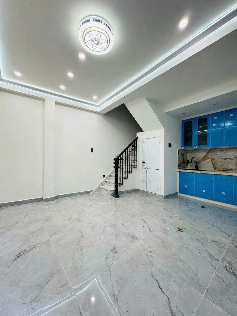 Bán nhà hẻm Đoàn Văn Bơ Quận 4, 5 tầng, 26,6m², 3PN 4WC, giá 4,25 tỷ - Ảnh thu nhỏ 2