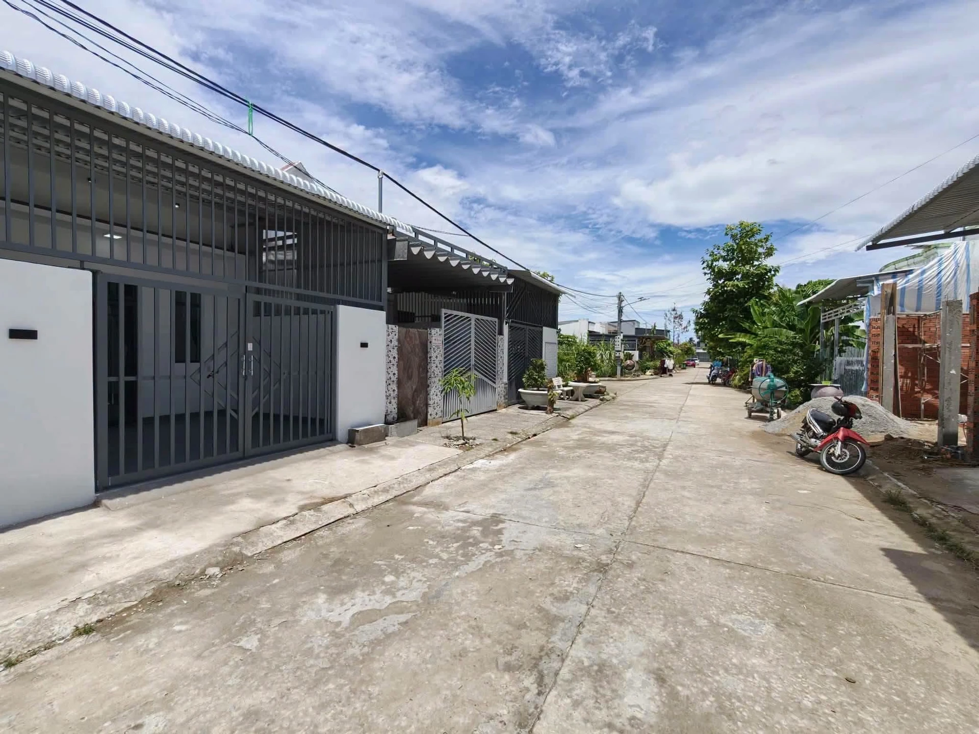 Bán nhà mới 2 phòng ngủ 97.5m² Châu Thành, Kiên Giang - Ảnh 1
