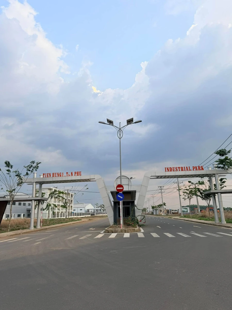 Bán đất mặt tiền kinh doanh 1600m² gần KCN Đồng Xoài - Ảnh thu nhỏ 4