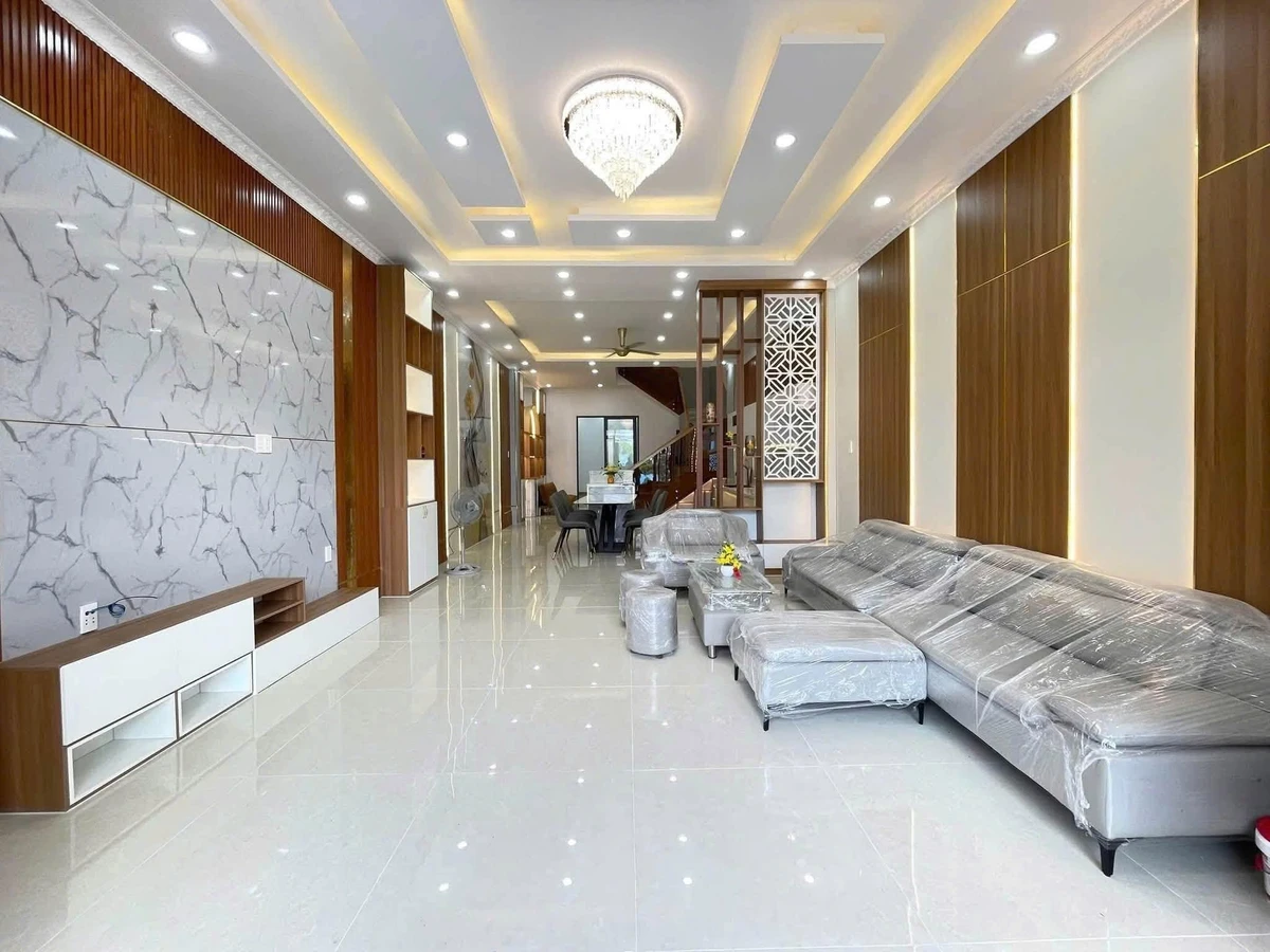 Bán nhà 1 lầu 3 PN, 95 m2 giá 2 tỷ Long An - Ảnh thu nhỏ 4