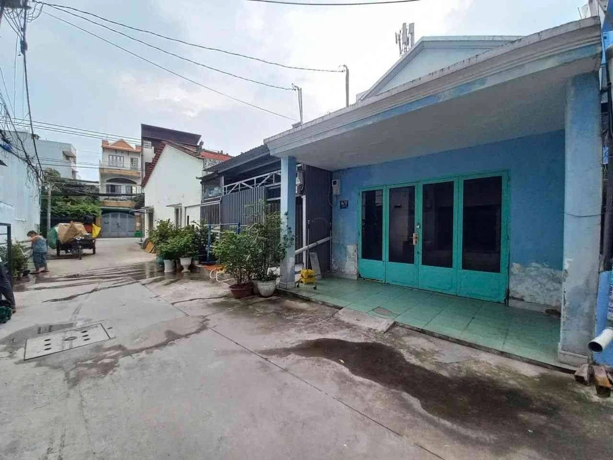 Bán nhà cũ 2 mặt hẻm ô tô 44,6m2 Linh Đông, Hiệp Bình, Thủ Đức - Ảnh 1