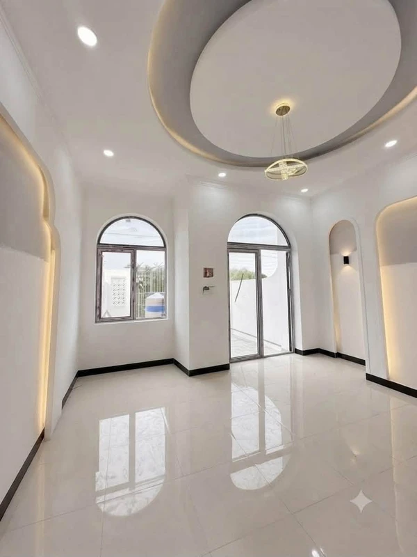 Bán nhà mới mặt tiền 4m, 136m², 2 PN tại Phan Thiết