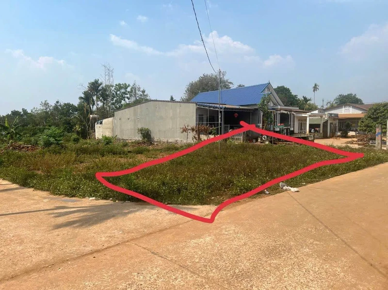 Bán lô góc 2 mặt tiền 220m² Xã Cư Đăng