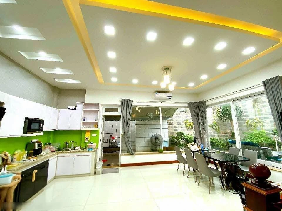 Bán biệt thự 4 tầng 142m2, 8PN, full nội thất, khu sân bay Tân Bình - Ảnh thu nhỏ 3