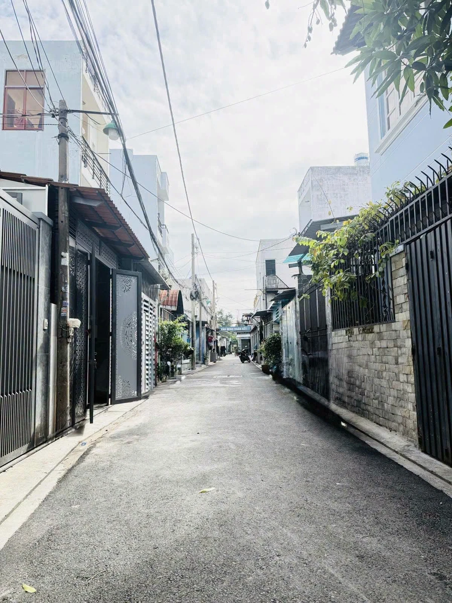 Bán nhà 2 tầng 62m², 2PN, ô tô đỗ cửa, Tân Chánh Hiệp, Quận 12 - Ảnh 1
