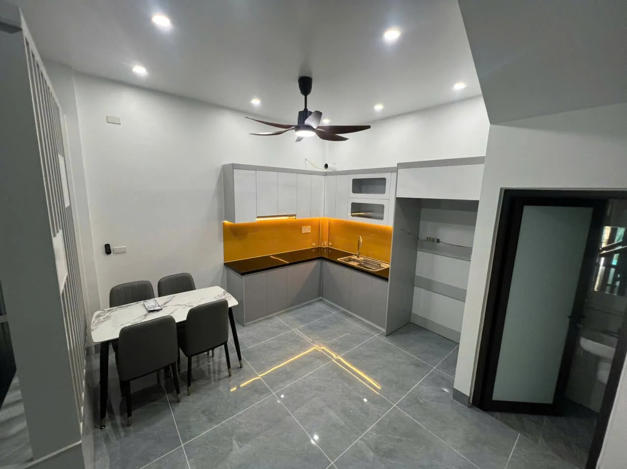 Bán nhà 3 tầng 41,6m2 ngõ 286 Điện Biên Phủ, TP Hải Dương giá 2,98 tỷ - Ảnh 1