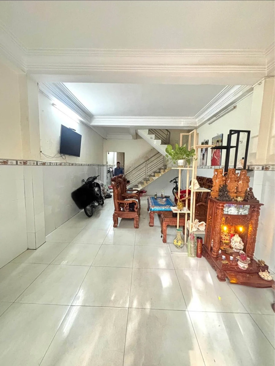 Bán nhà mặt tiền kinh doanh 4x16m 2 tầng gần Lê Văn Quới, giá 5,39 tỷ - Ảnh 1