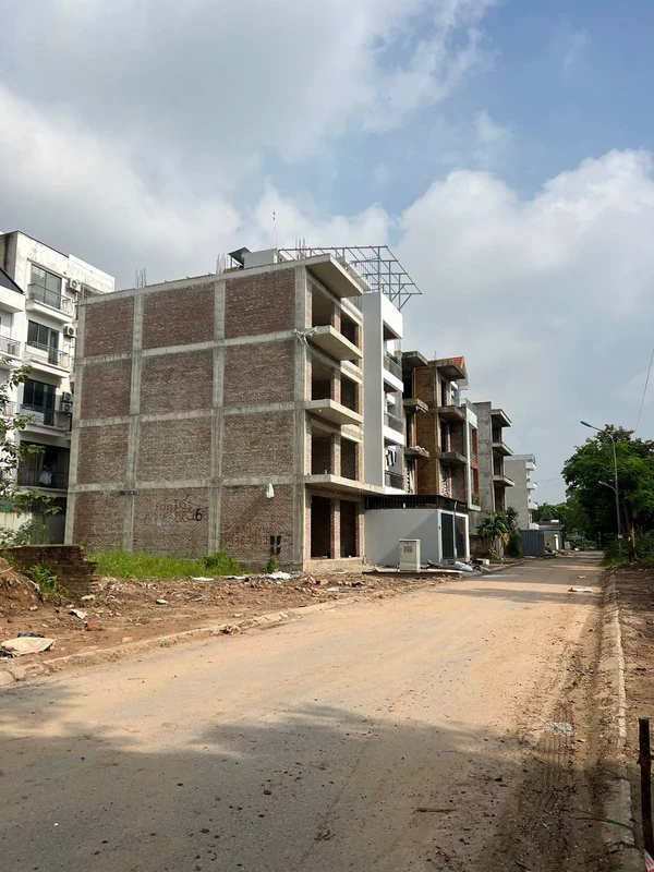 Bán nhà liền kề Mê Linh, Hà Nội 160m² 11 tỷ
