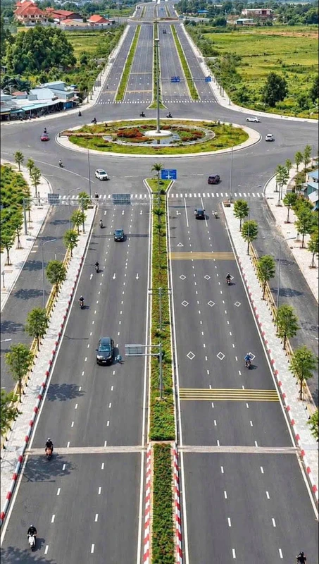 Bán nhà mặt tiền đường Cầu Thống Nhất 620m2, phường Trấn Biên, Đồng Nai, giá 10 tỷ