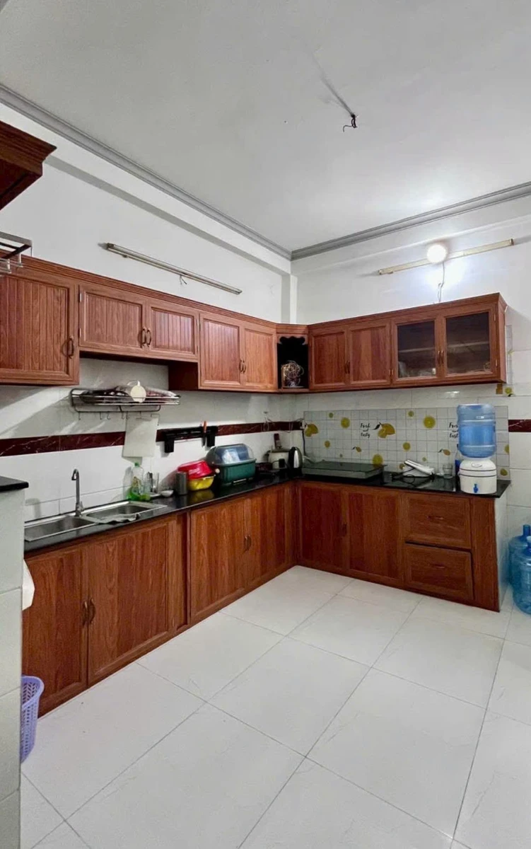 Bán nhà 2 tầng 100m² Ngã Tư Ga Quận 12 - 4.2 tỷ - Ảnh thu nhỏ 4