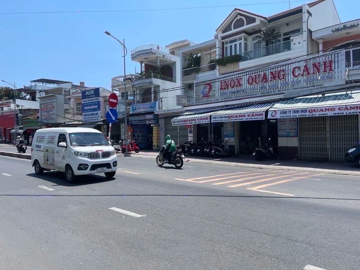 Bán nhà 2 lầu 87,7m² trên đường 2 Tháng 4, Nha Trang - Ảnh thu nhỏ 3