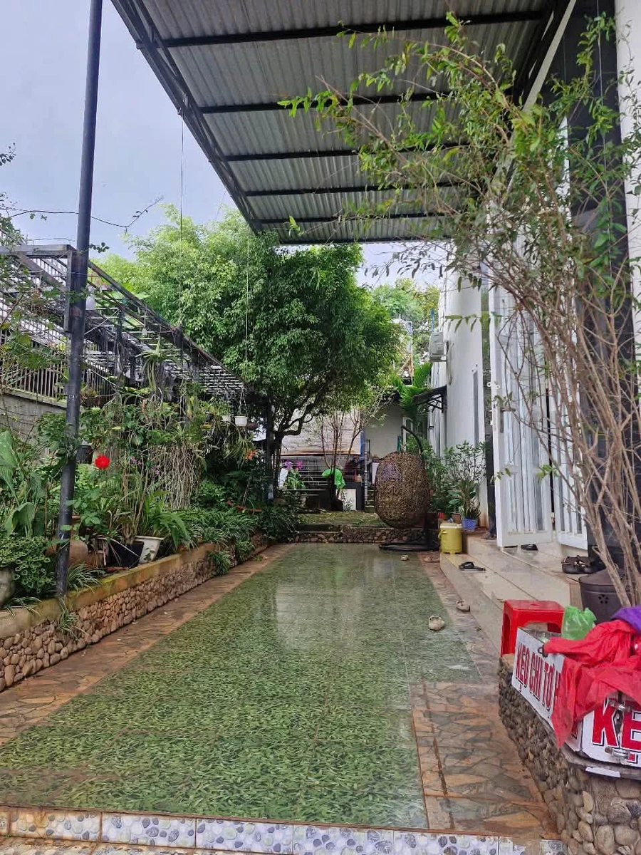 Bán nhà hẻm Phạm Văn Đồng cách mặt đường 50m, 3PN, sân ô tô, giá 4,95 tỷ - Ảnh thu nhỏ 5