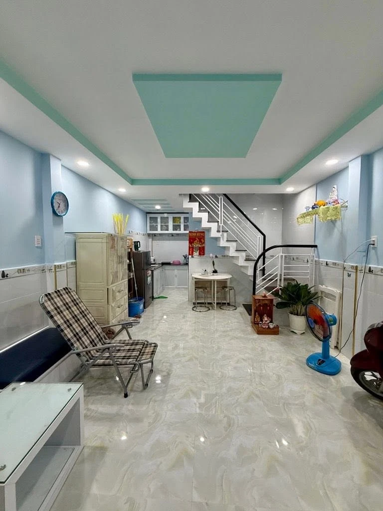 Bán nhà 4x8,5m 2PN 2WC giá 3,8 tỷ, Tân Sơn Nhì, Tân Phú - Ảnh thu nhỏ 2