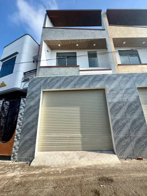 Bán nhà 4 tầng 57m² đối diện Quận 1, Bến Vân Đồn 617m2
