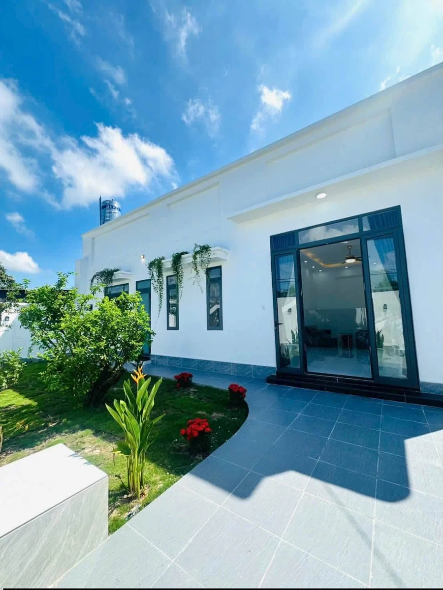 Bán nhà sân vườn 225m² 3PN Tây Ninh - Ảnh thu nhỏ 2
