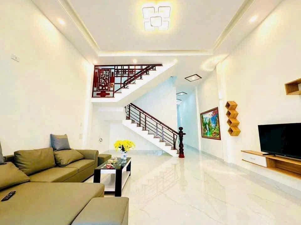 Nhà 2 tầng mặt tiền Trần Thái Tông 100m² 3 phòng ngủ Quảng Ngãi - Ảnh thu nhỏ 4