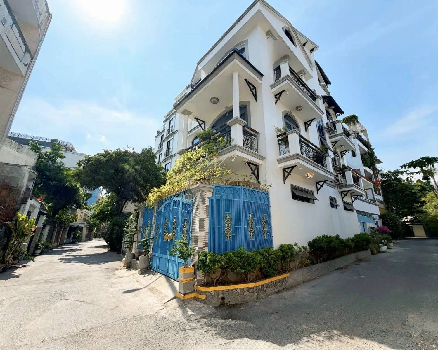 Bán nhà 4 tầng 82m² góc 2 mặt tiền Bình Thạnh 22.5 tỷ - Ảnh 1