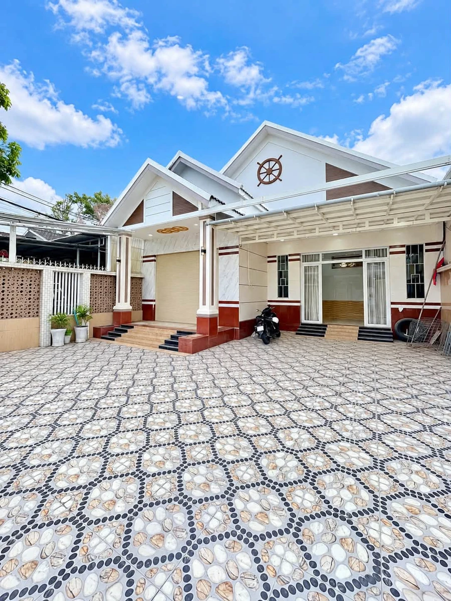 Bán nhà mặt tiền Đồng Khởi 360m² Trà Vinh 4,5 tỷ - Ảnh thu nhỏ 2