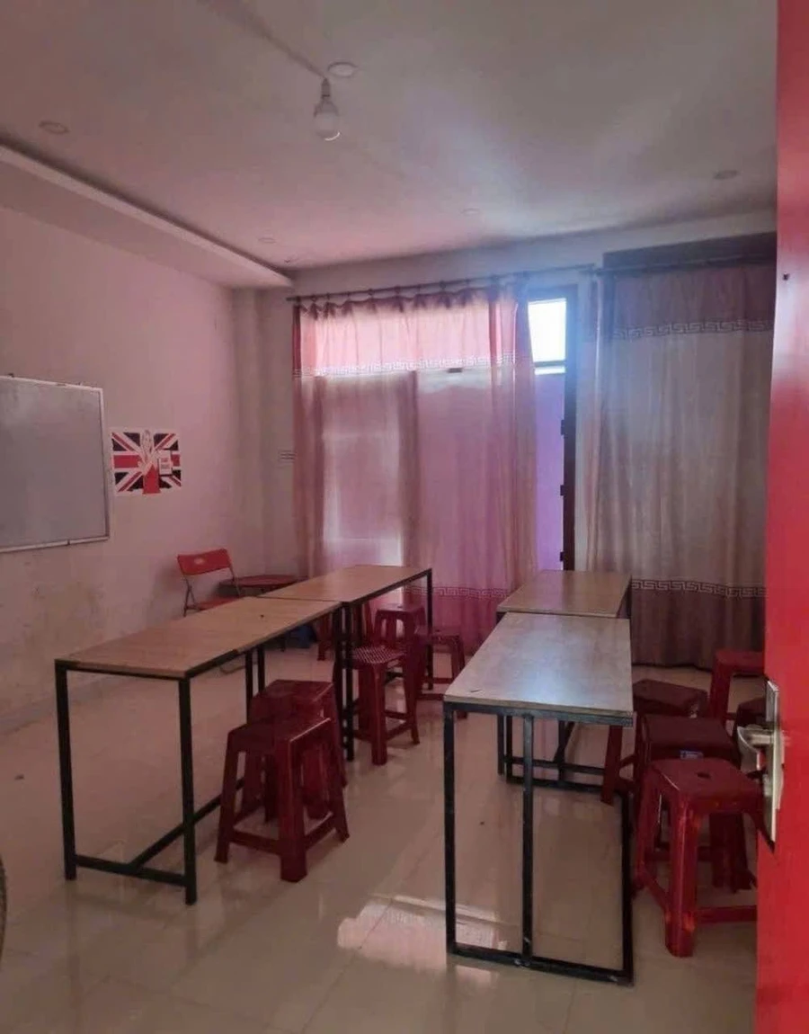 Nhà 4 tầng sát biển Hồ Tùng Mậu Liên Chiểu, 81m2, 10 tỷ - Ảnh 1