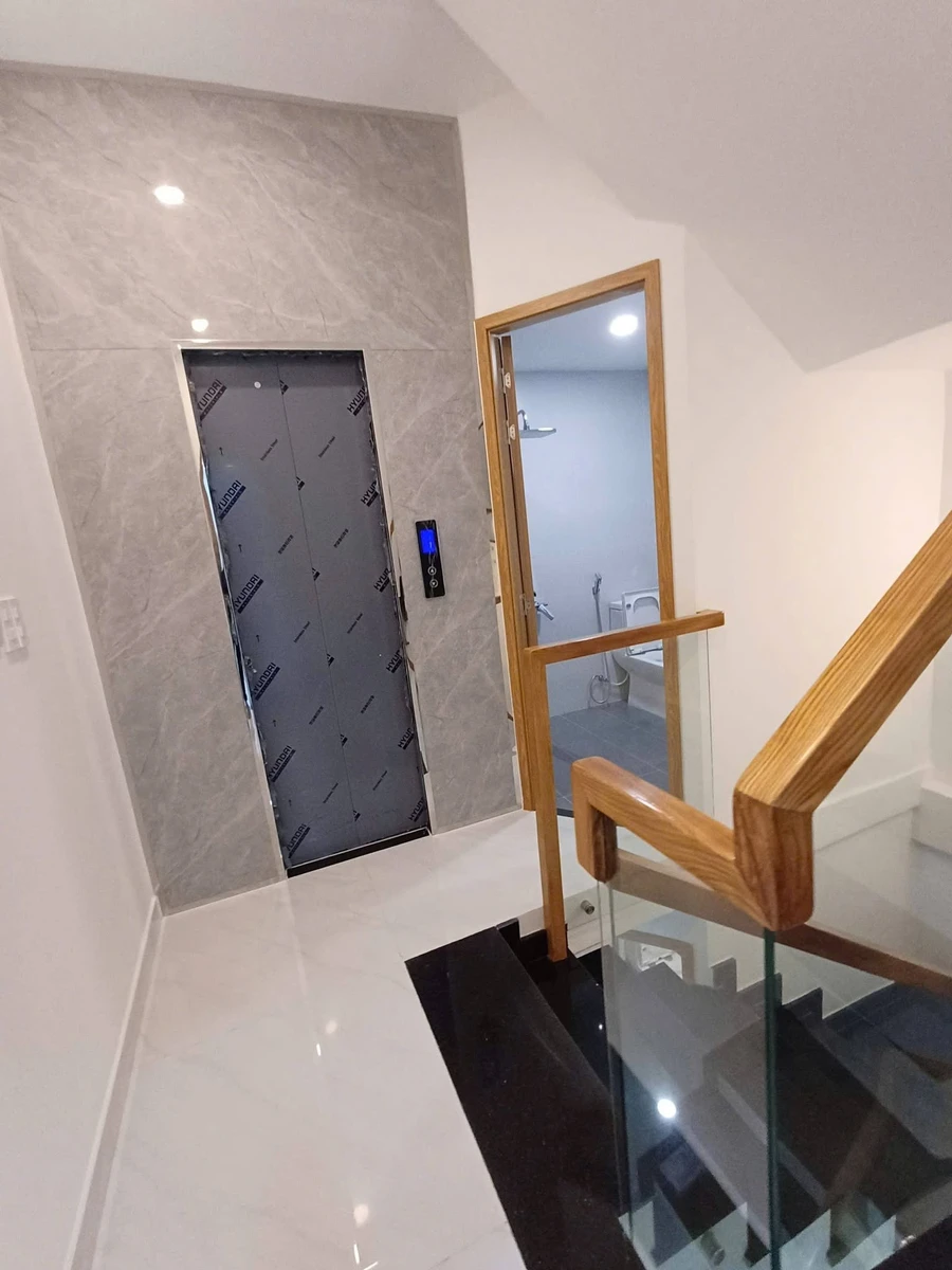 Bán nhà mặt tiền đường Cô Bắc, Quận 1, 58m2, trệt 2 lầu 6 phòng ngủ, giá 29,5 tỷ - Ảnh thu nhỏ 5