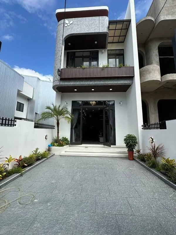 Bán nhà 2 tầng 100m2 đường Huyền Trân Công Chúa, Huế