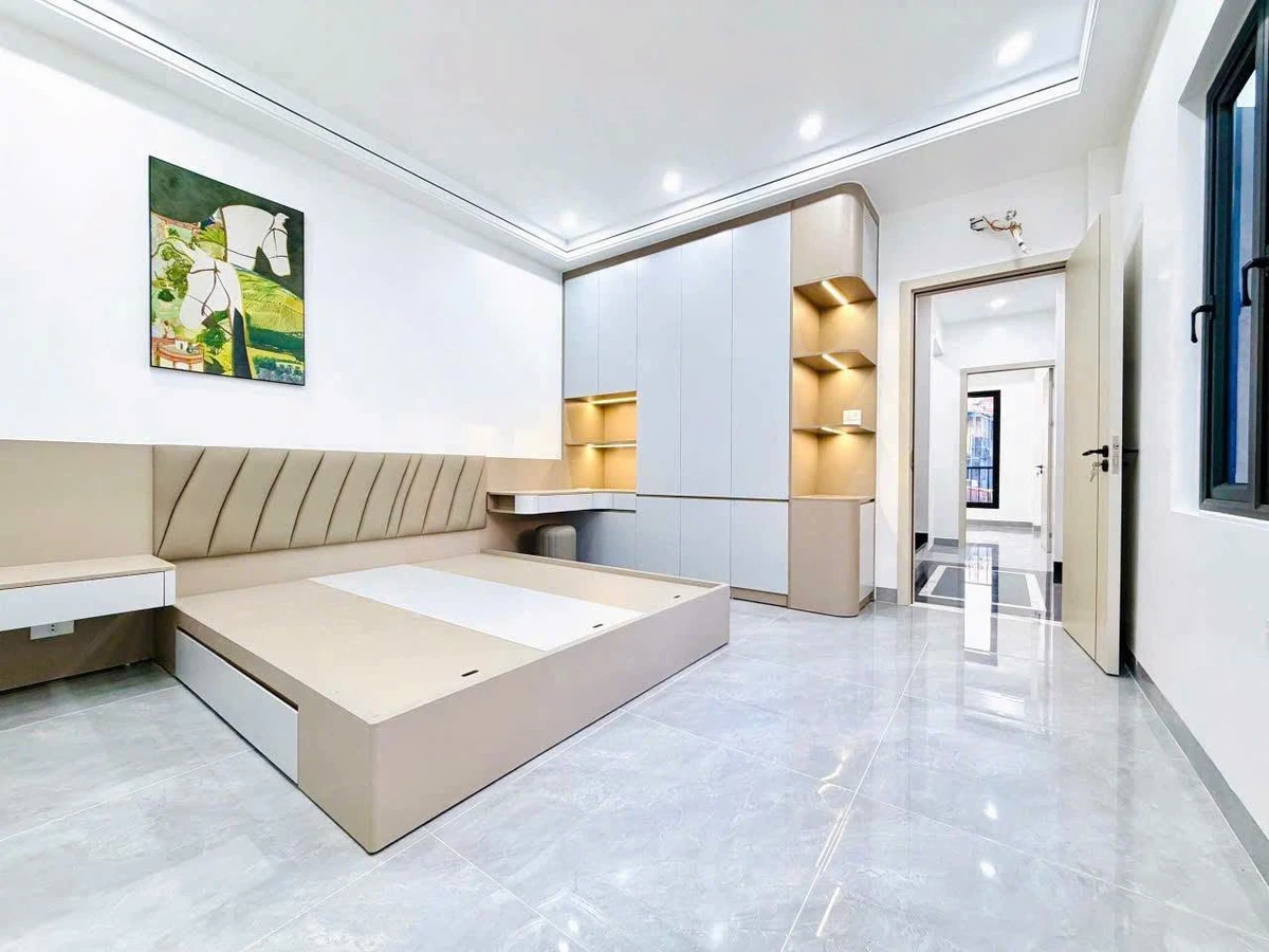 Bán nhà 4 tầng 71m² sân trước sân sau Đội Văn Trại Chuối - Ảnh thu nhỏ 3
