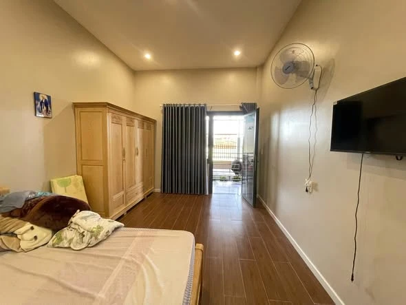 Bán nhà mặt tiền Bùi Thị Xuân, 300m², 4PN, 2.9 tỷ - Ảnh thu nhỏ 4