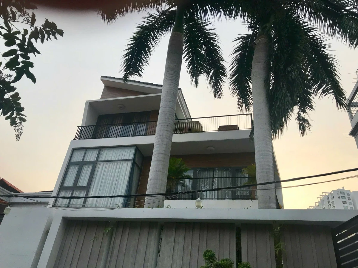 Biệt thự 3 tầng 18x25m, 380m2, hồ bơi, sân vườn, Thảo Điền - Ảnh thu nhỏ 2