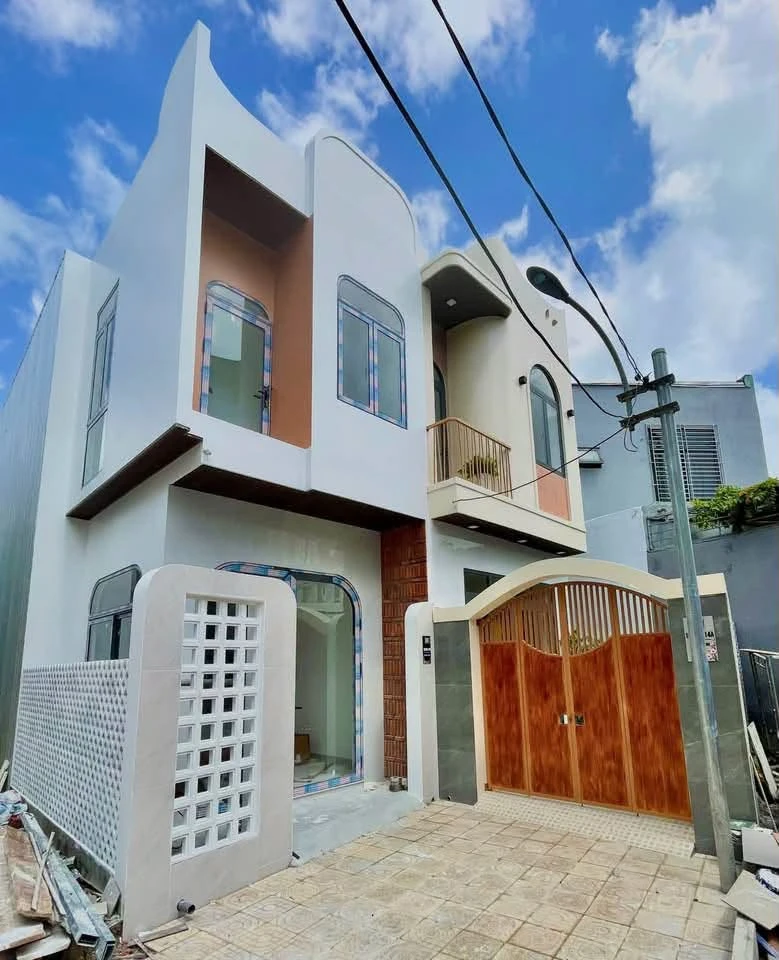 Nhà 2 tầng full nội thất, 83m2, 5 tỷ 990 Hải Châu - Ảnh 1