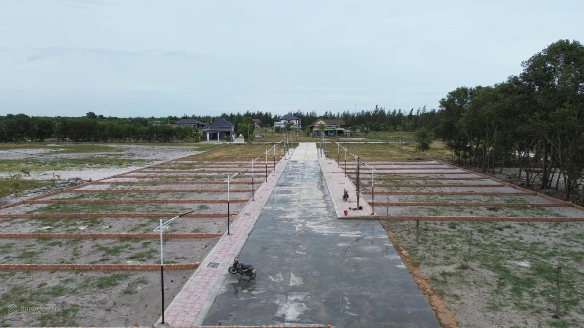 Bán đất tại xã Nam Cửa Việt, giá cực chất 380 triệu, 121m2 - Ảnh 1