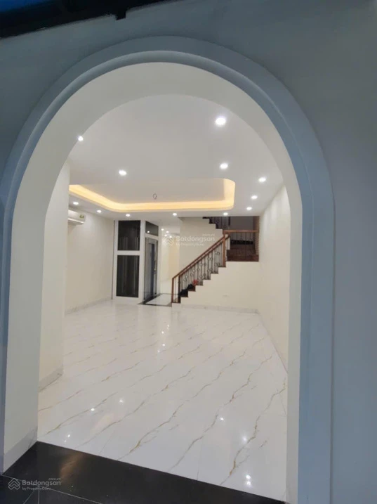 Hiếm 1 trong 29 căn! Biệt thự liền kề 628A Hoàng Hoa Thám, Ba Đình, DT 83m2, 4T, 3 mặt thoáng - Ảnh thu nhỏ 2