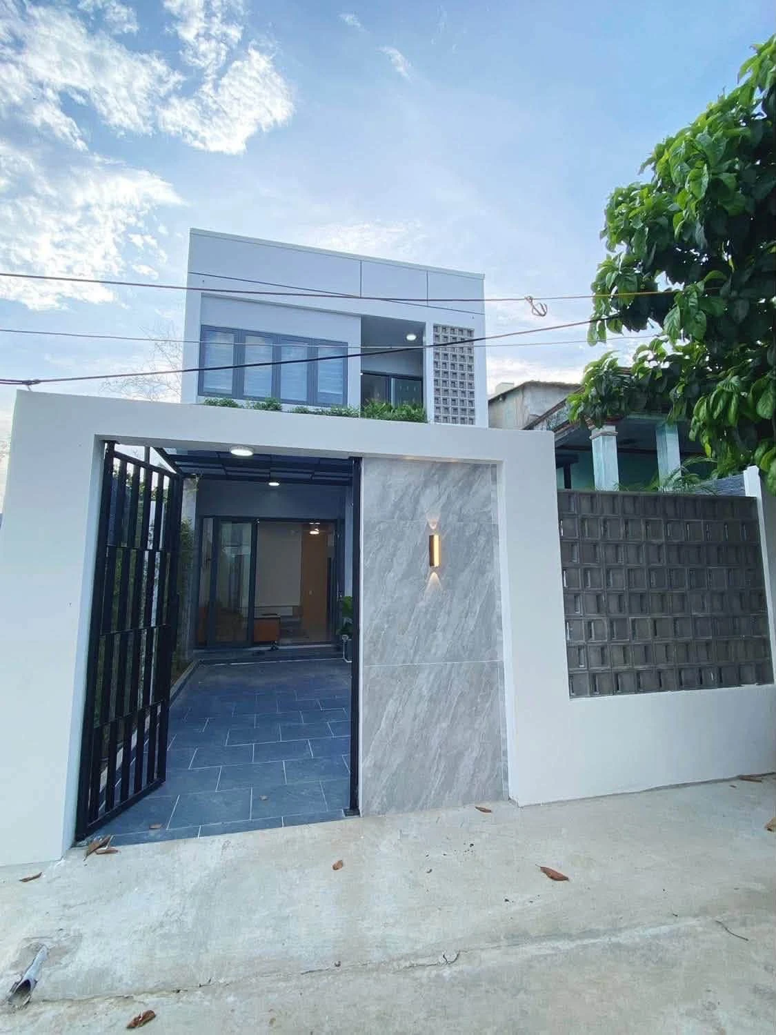 Bán villa mini 2 tầng 120m2 sân vườn ở Đà Nẵng - Ảnh 1