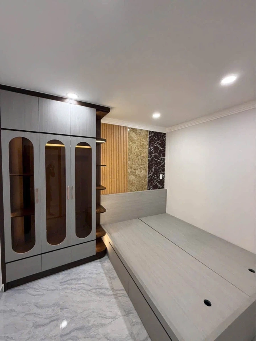 Bán nhà Quận 7 gần Cầu Tân Thuận 80m² 5 PN 6.25 tỷ - Ảnh thu nhỏ 3