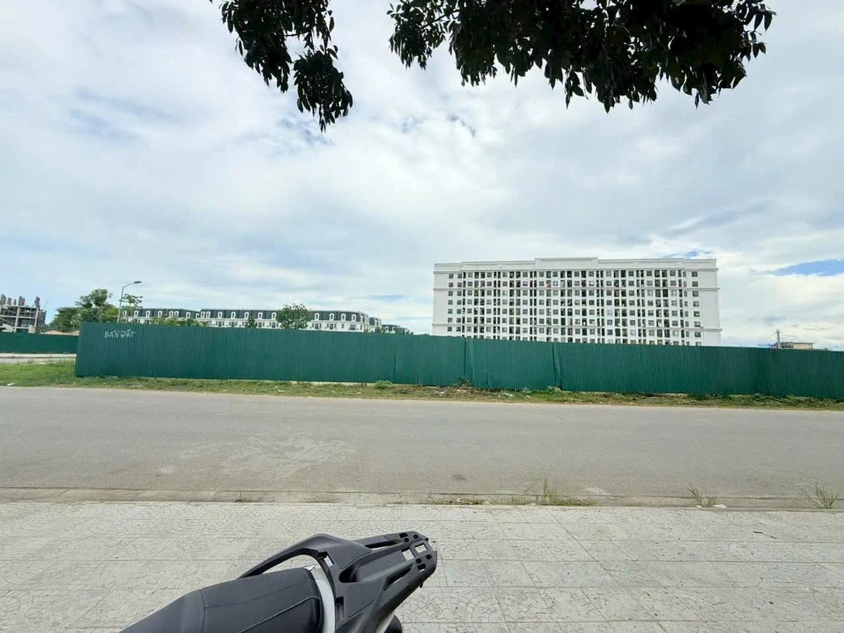Bán đất mặt tiền Nguyễn Lộ Trạch, Huế 819m2, 7,3 tỷ - Ảnh 1