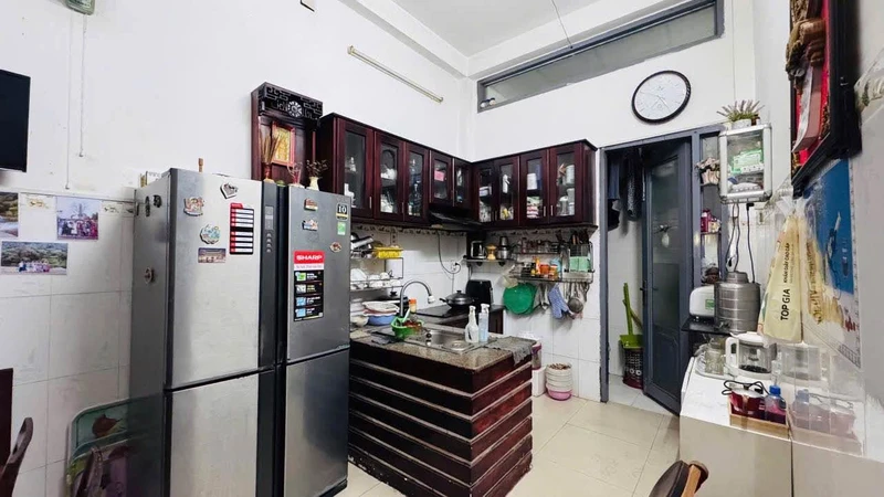 Bán nhà view biển Ba Làng 200m² 6 PN Nha Trang 6,9 tỷ