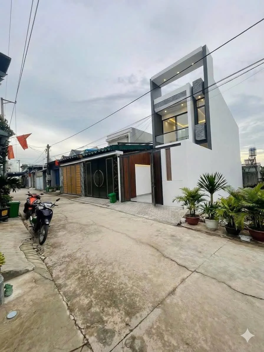 Bán nhà 1 trệt 1 lầu Trảng Dài Đồng Nai, 112,8m², 3PN, 2,95 tỷ - Ảnh 1