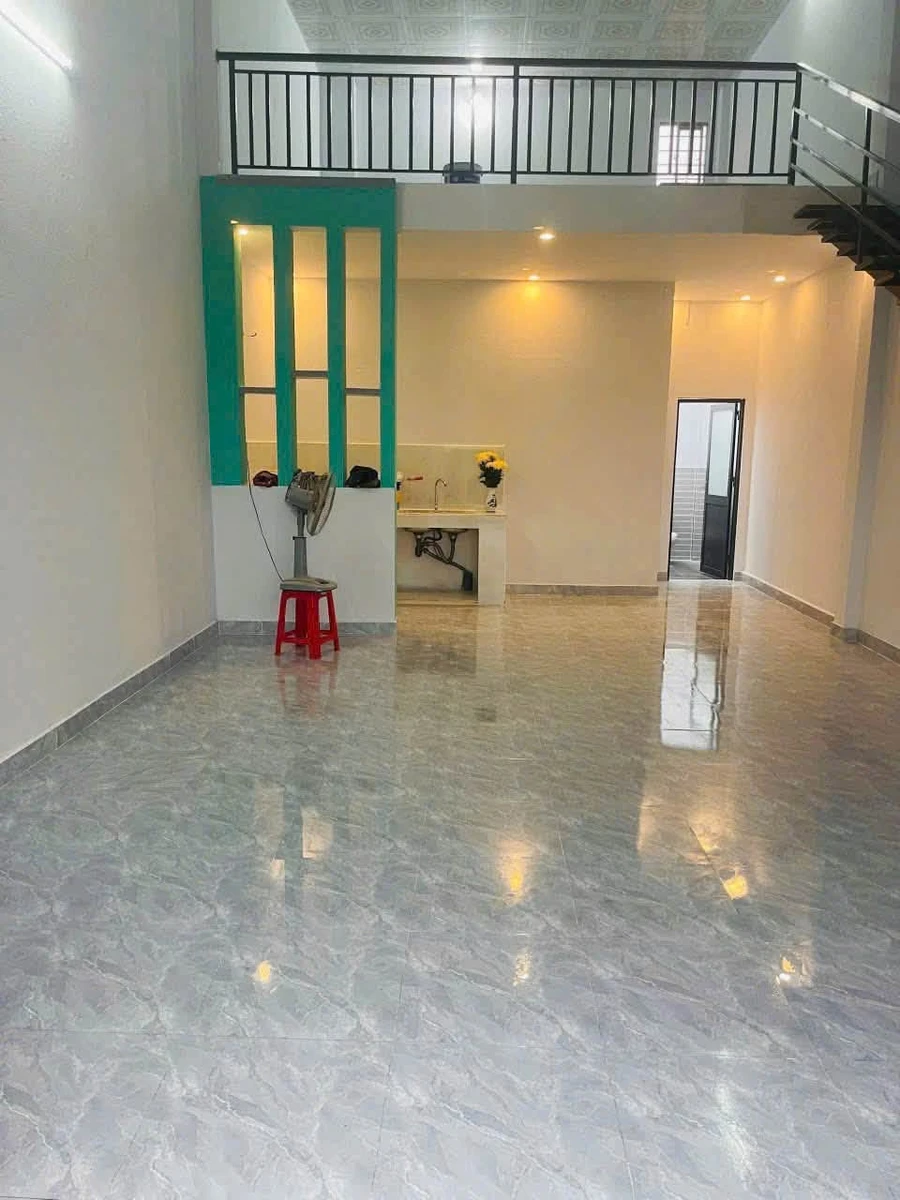 Bán nhà 5x13m 1 trệt 1 lửng xây mới gần Ngã Ba Mỹ Hạnh, Đức Hòa, Long An - Ảnh thu nhỏ 2