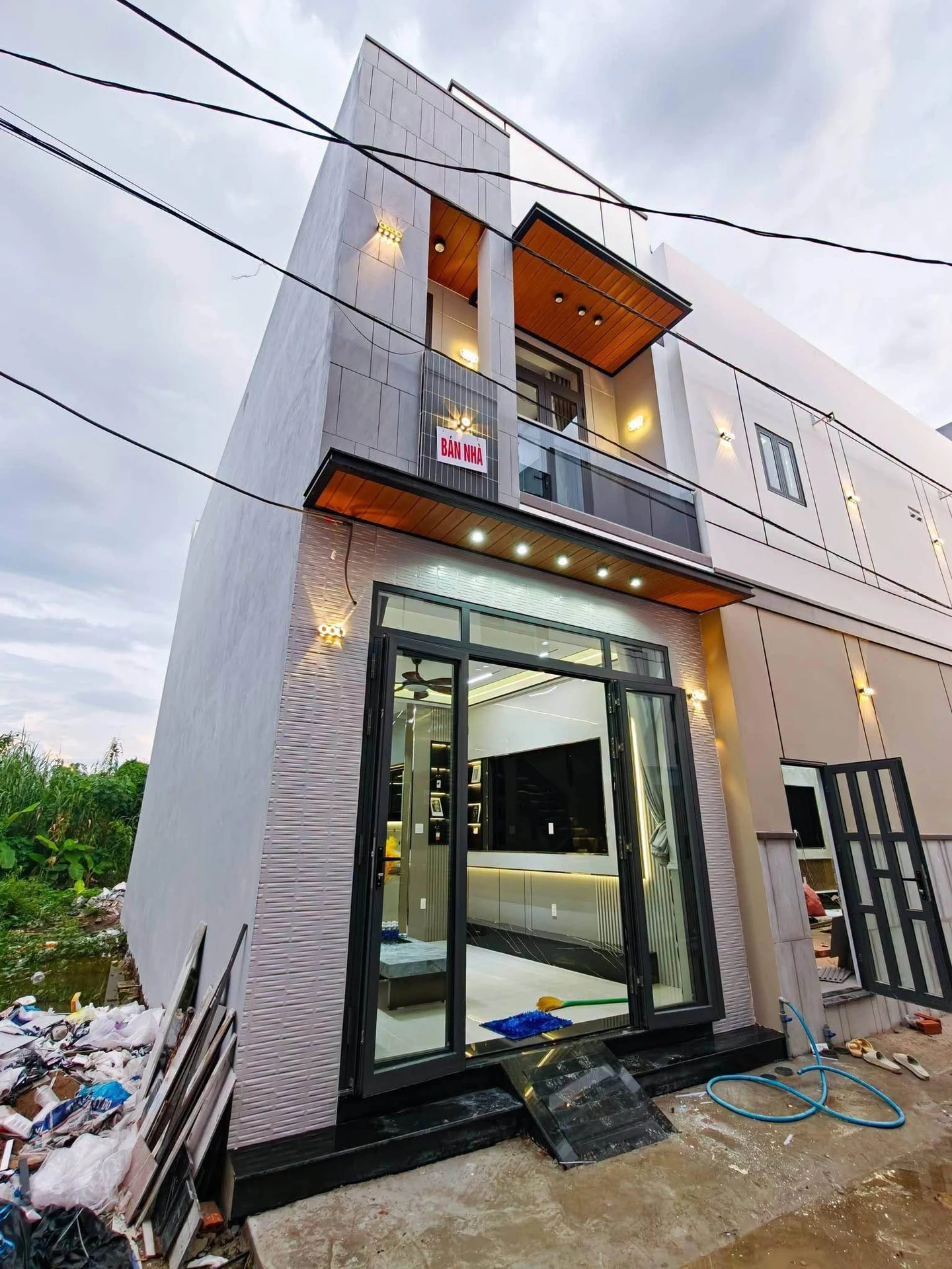 Bán nhà 1 trệt 1 lầu 100m² An Bình 3 tỷ 50 - Ảnh 1
