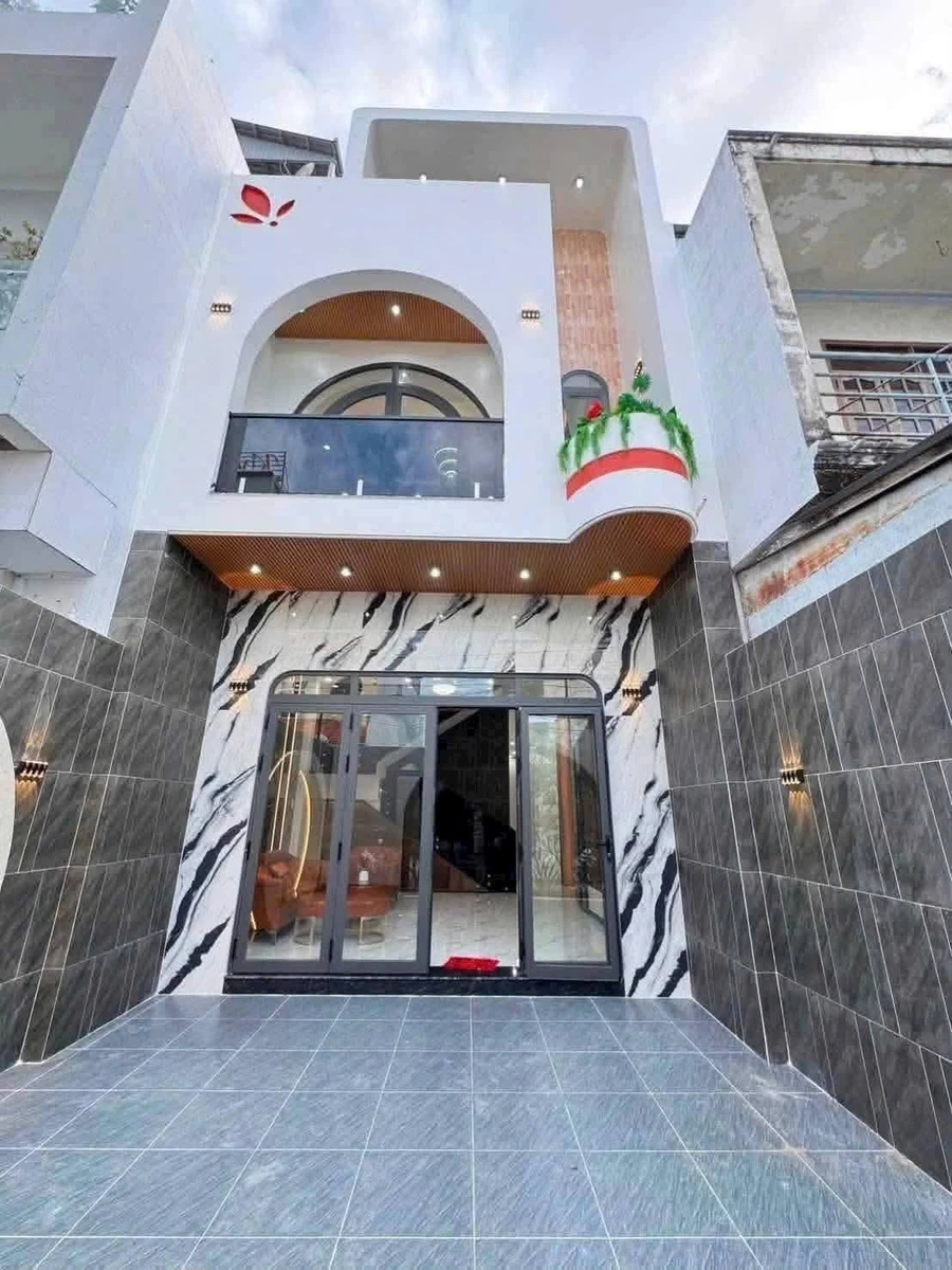 Bán nhà mặt tiền Văn Cao Rạch Giá 125m² 4 phòng ngủ 4.18 tỷ - Ảnh thu nhỏ 3