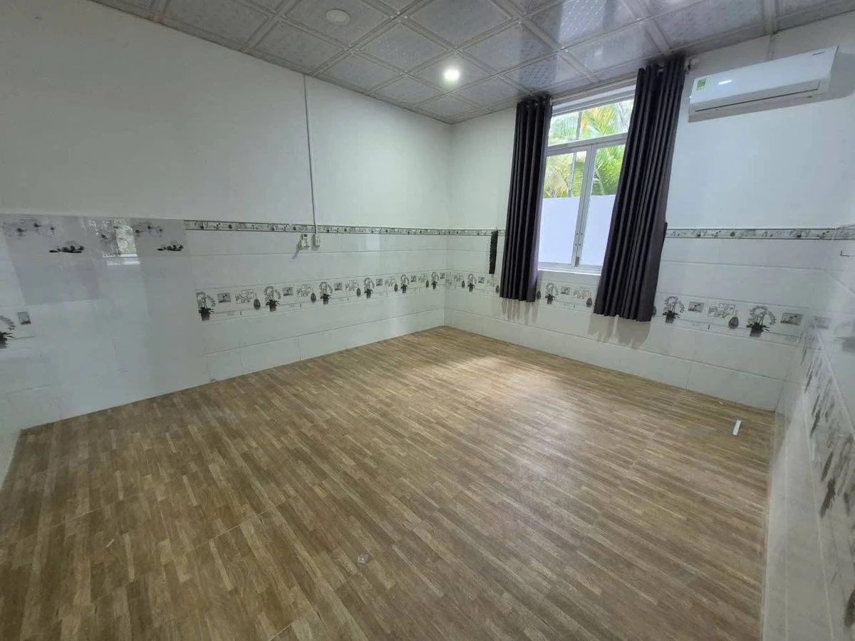 Bán nhà mặt tiền Sơn Đông Nhà Bè 360m2, 2.99 tỷ - Ảnh thu nhỏ 4