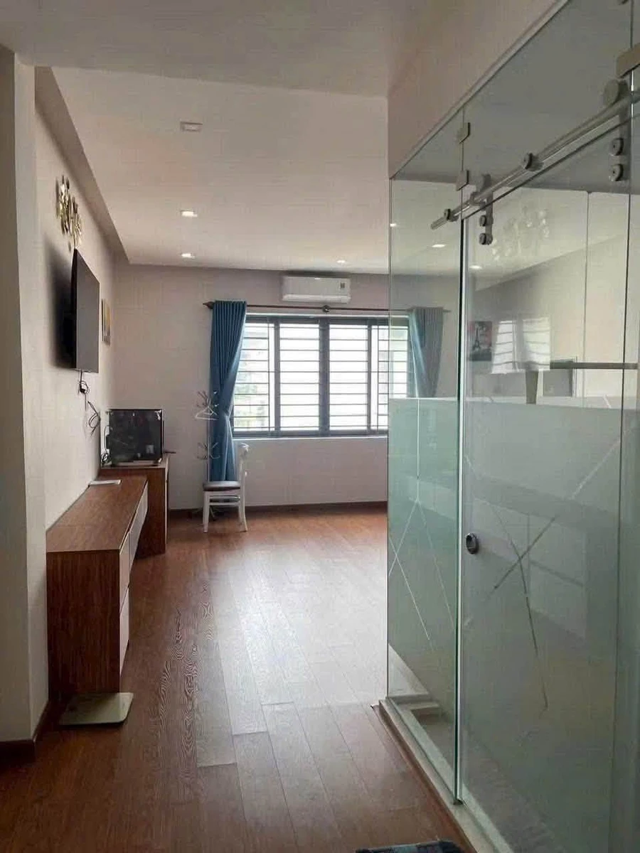 Bán nhà 1 trệt 2 lầu mặt tiền Nguyễn Tất Thành, 100m², Bà Rịa - Ảnh thu nhỏ 5